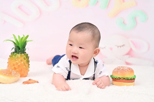 河南宝宝鼻子喷奶急救处理